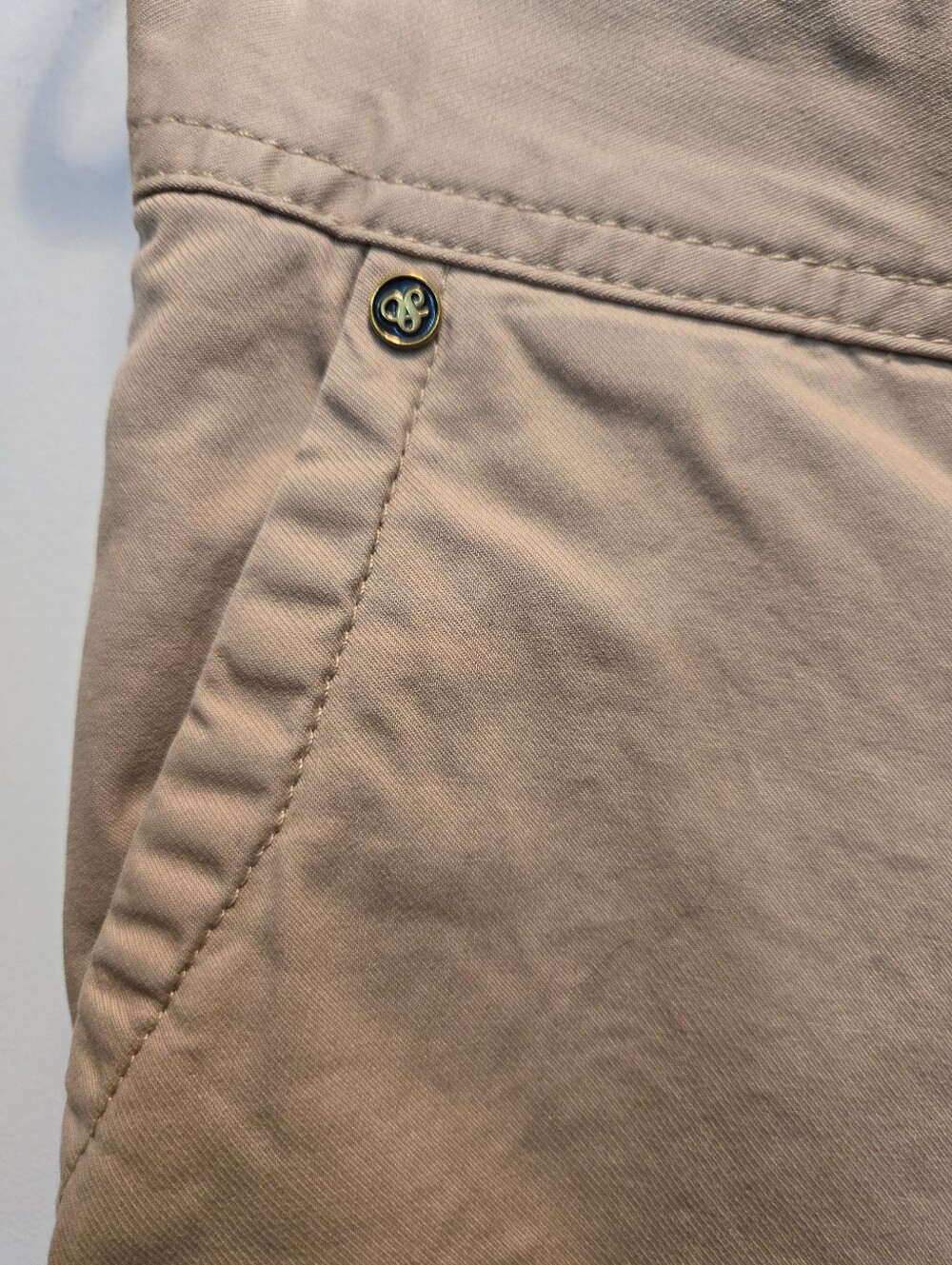 Scotch & Soda Tan Chino Pants with Branded Patch - Picture 4 of 16